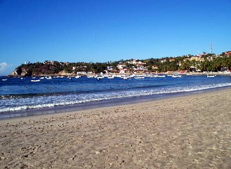 La Playa Marinero se encuentra muy cerca de Puerto Escondido