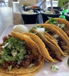 Tacos Los Sombrerudos